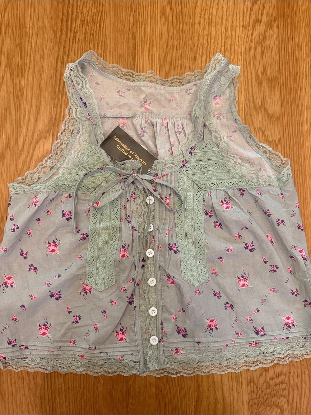Floral Cotton Lace-Trim Tie-Front Camisole in Light Sage